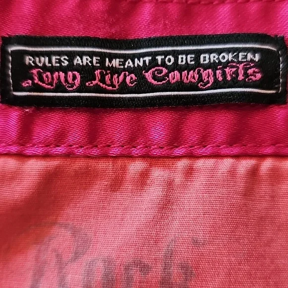 Wrangler Women's Coral Embroidered Button-Down Shirt. Size Meduim. - Picture 7 of 8